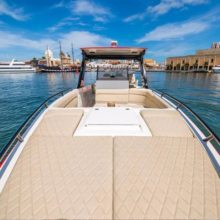 40 Ft Speed Boat Luxury - 5 - Classy Cartagena