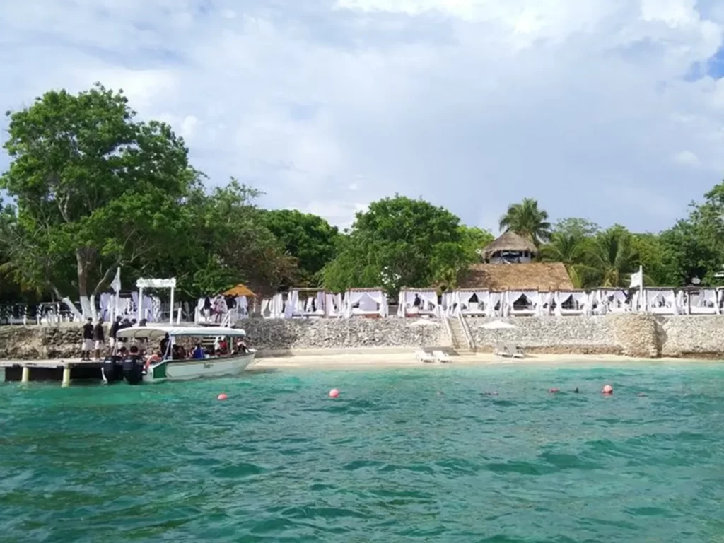 Bora Bora Beach Club - Classy Cartagena - Ph1