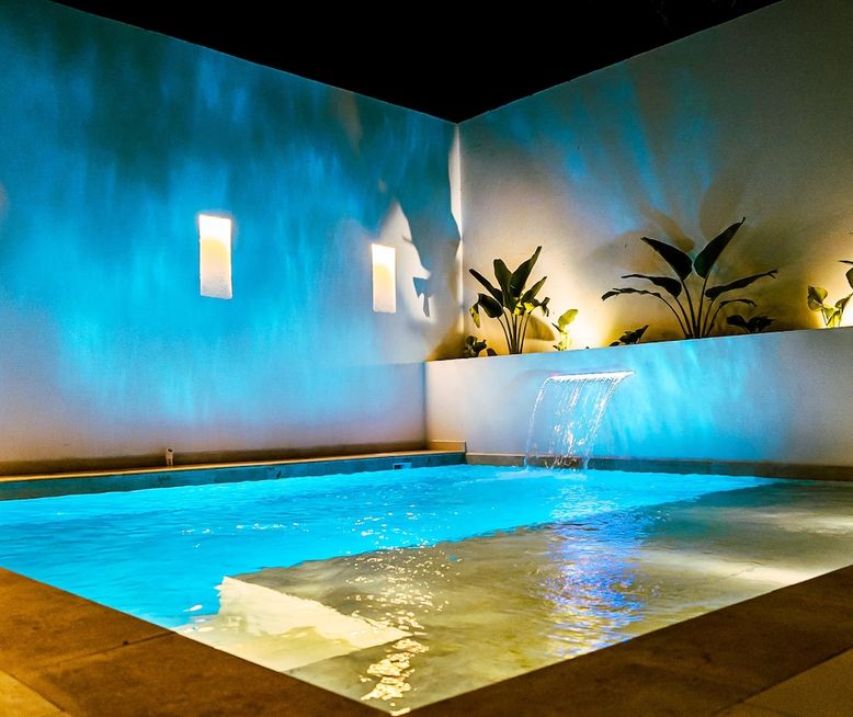 Thiago House - pool